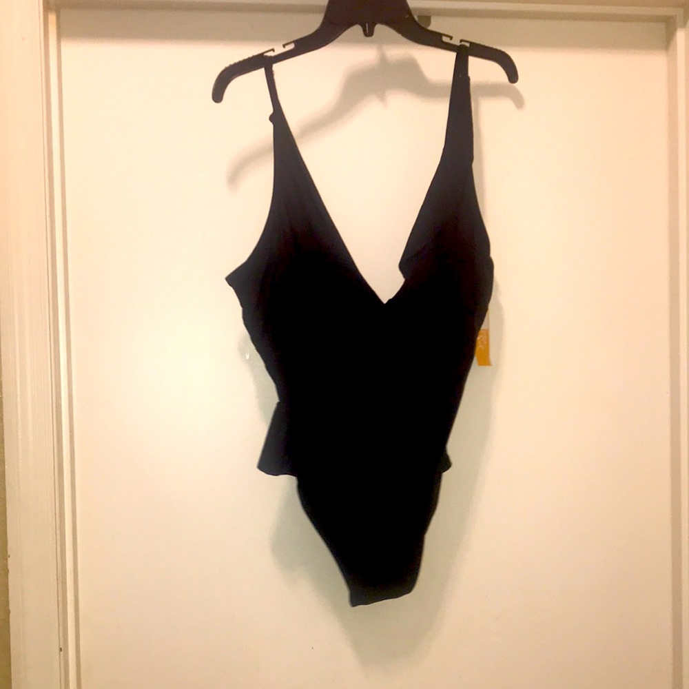 Black swimsuit Kona sol